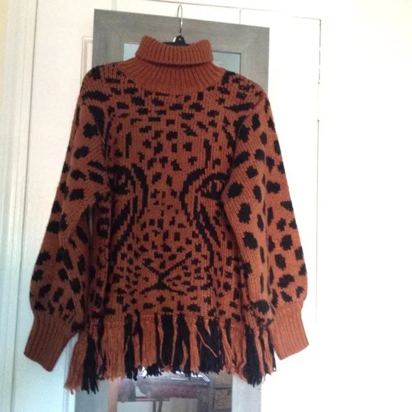 Farm Rio Caramel Midnight Leopard Sweater - Picture 7 of 10